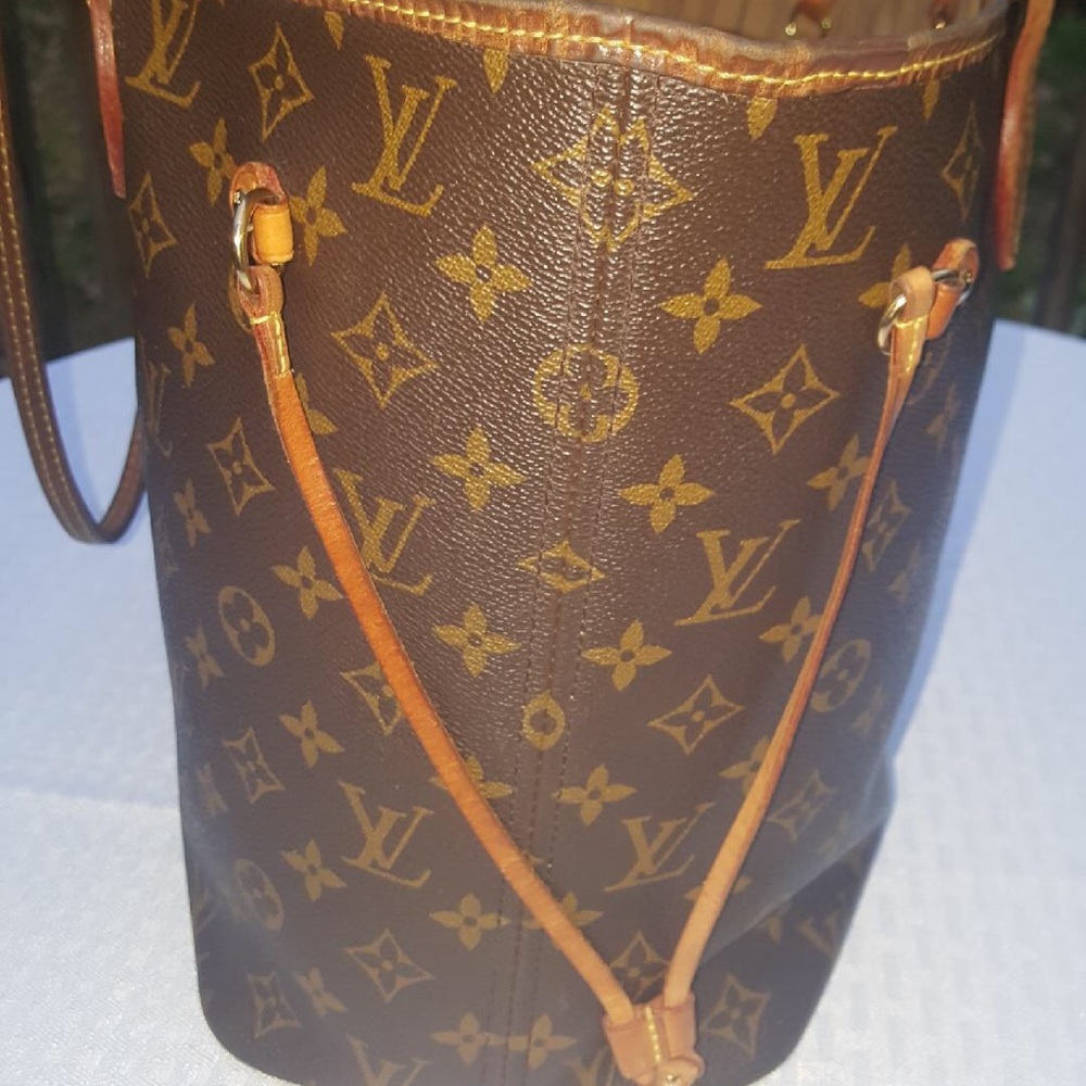 Louis Vuitton Neverfull MM